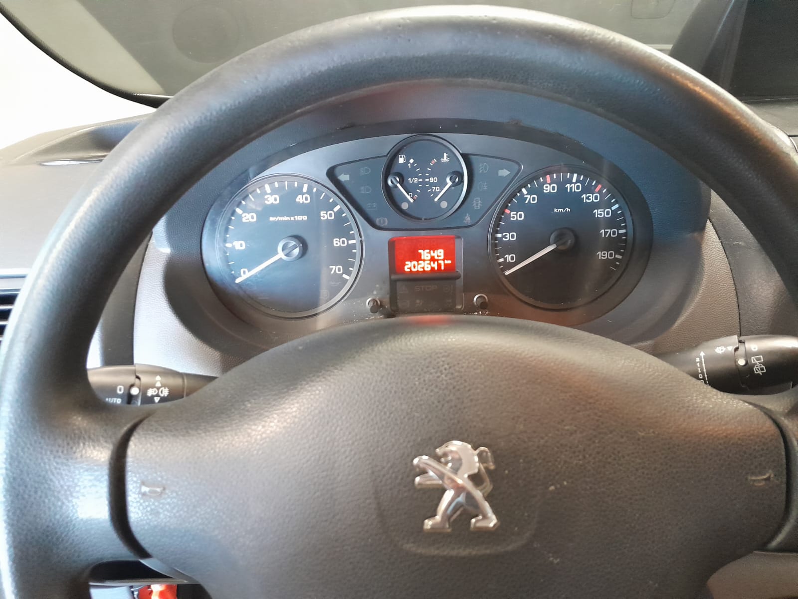 PEUGEOT Expert L1 2.0 HDi 125 Tepee Allure - Imagen 4