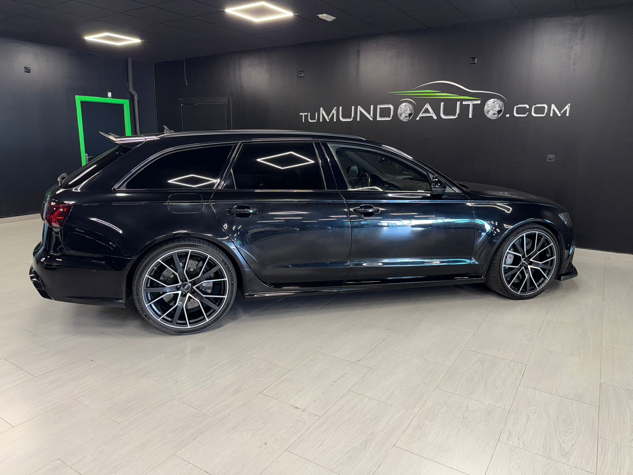 AUDI A6 RS 6 perform. 4.0 TFSI quattro tiptr Av. - Imagen 14