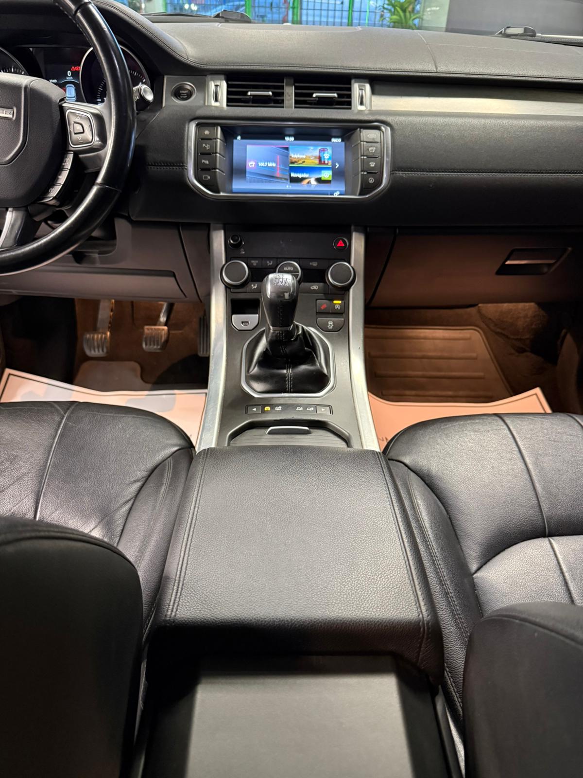 LAND-ROVER Range Rover Evoque 2.0L TD4 Diesel 4x4 SE - Imagen 4