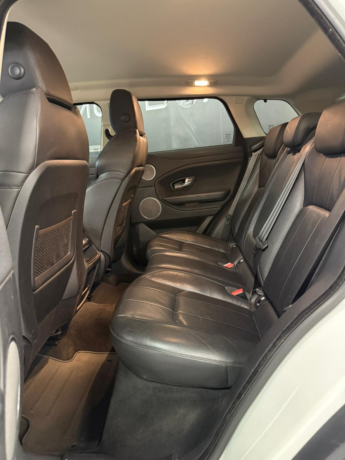 LAND-ROVER Range Rover Evoque 2.0L TD4 Diesel 4x4 SE - Imagen 5